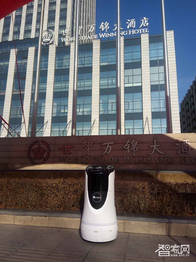 IMEE一米智能机器人案例--吉林世贸万锦大酒店